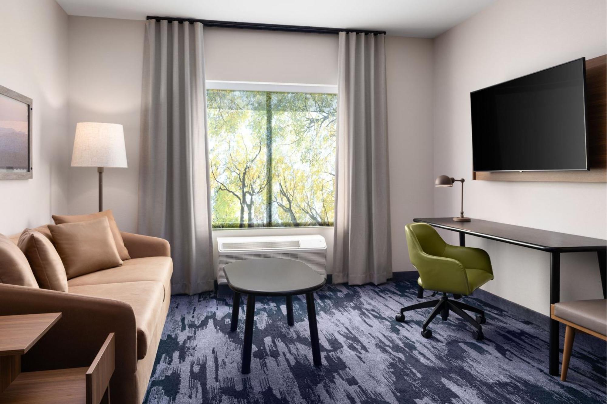 Fairfield By Marriott Inn & Suites Уейкрос Екстериор снимка