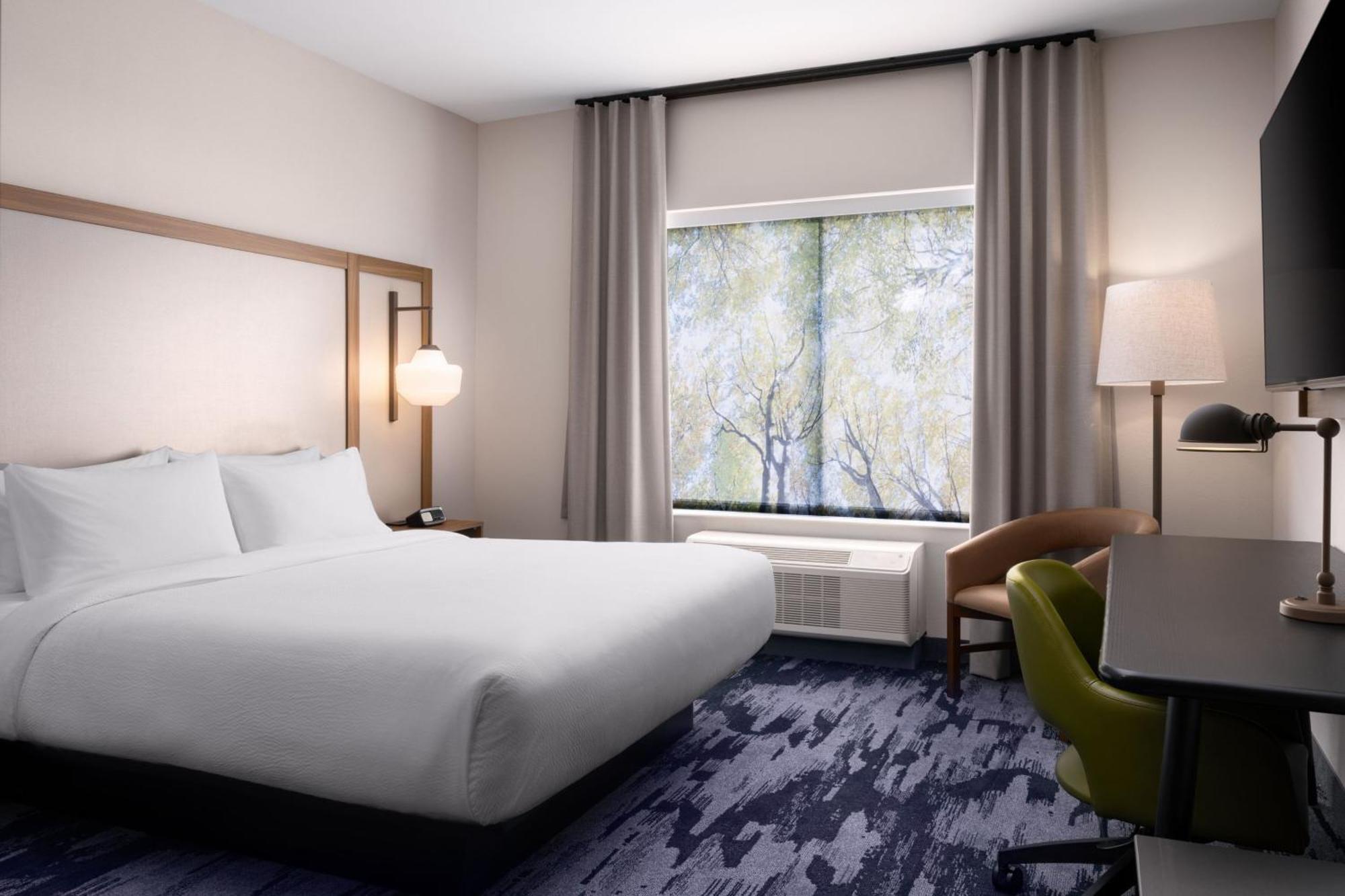 Fairfield By Marriott Inn & Suites Уейкрос Екстериор снимка