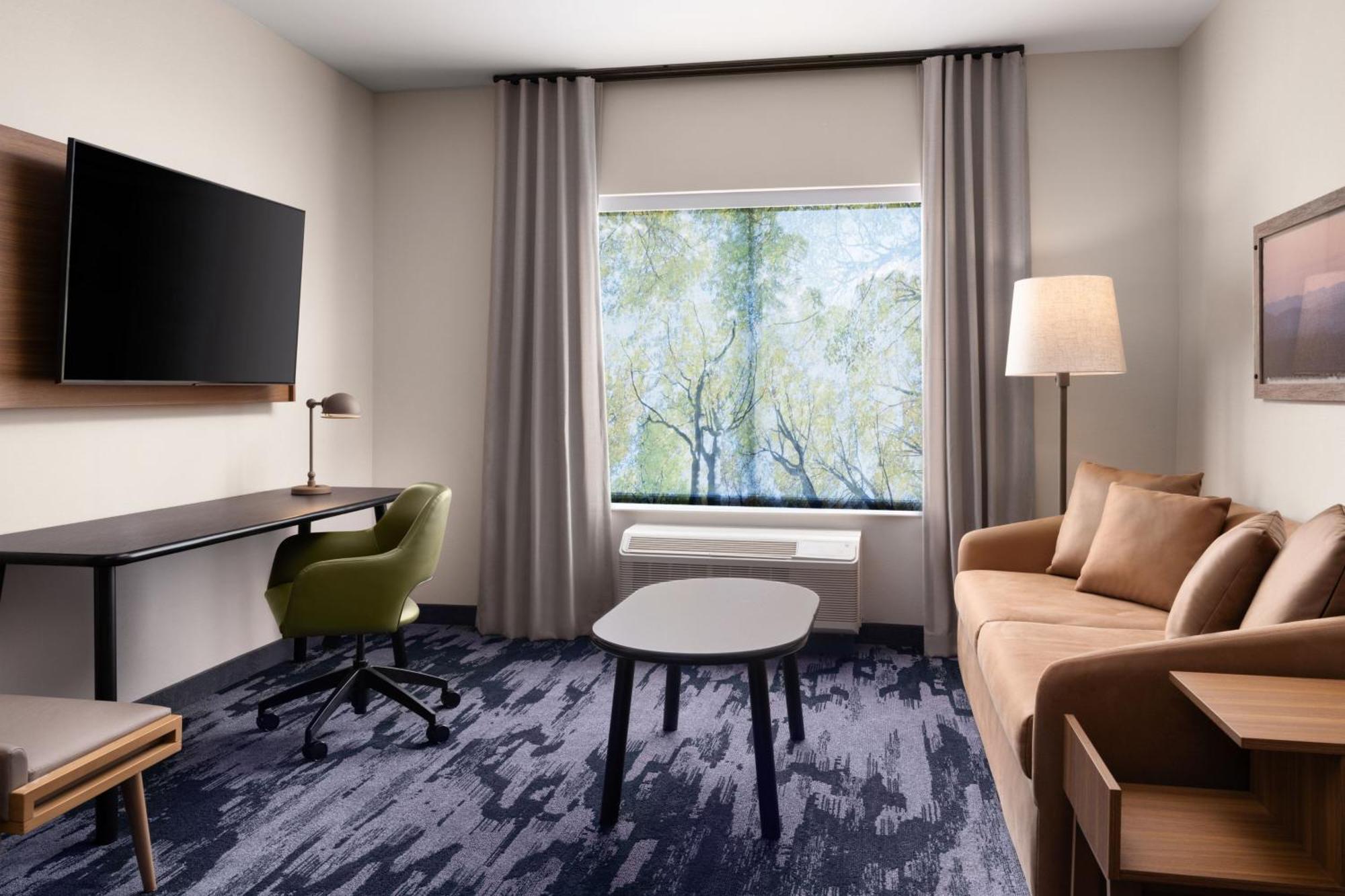 Fairfield By Marriott Inn & Suites Уейкрос Екстериор снимка