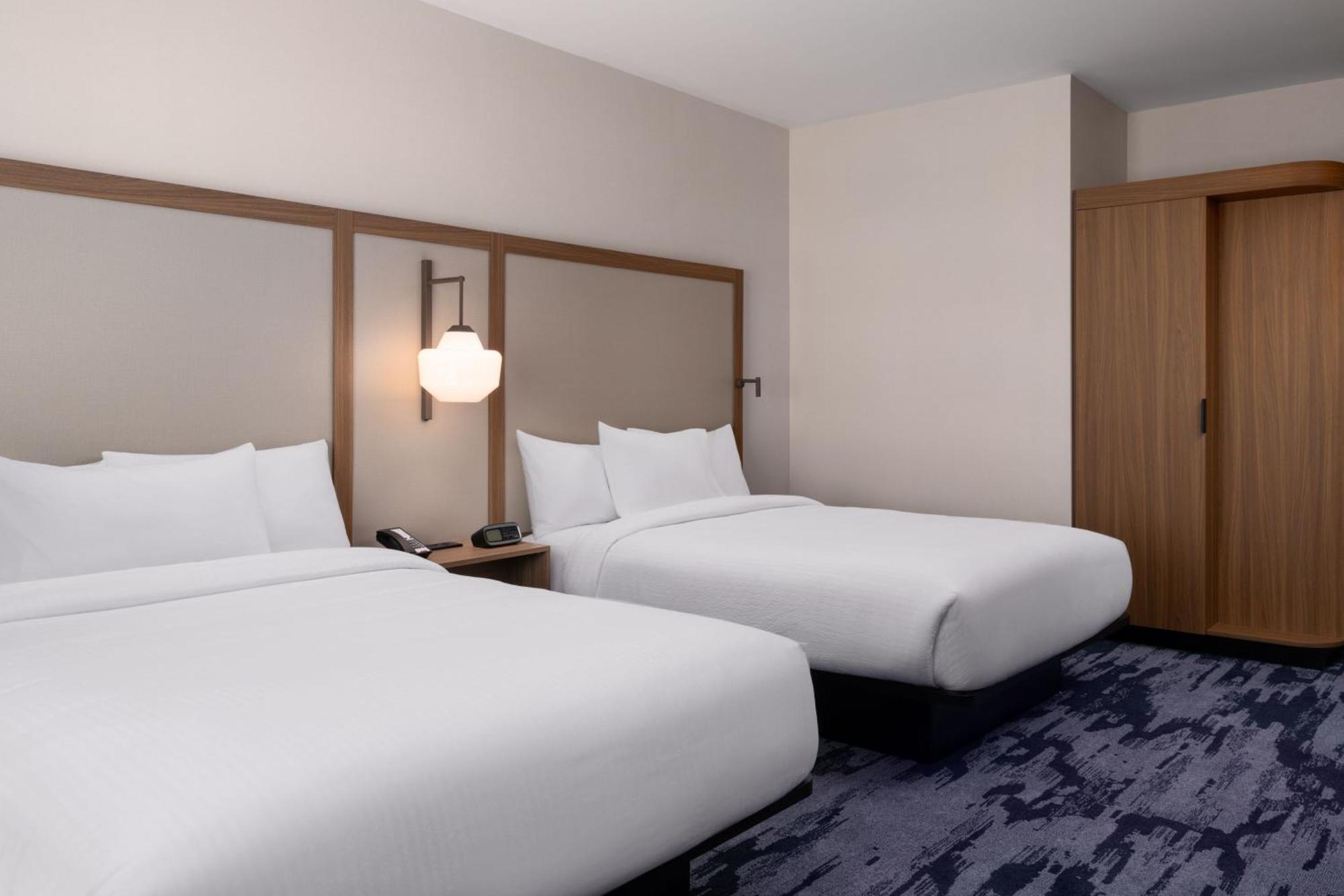 Fairfield By Marriott Inn & Suites Уейкрос Екстериор снимка